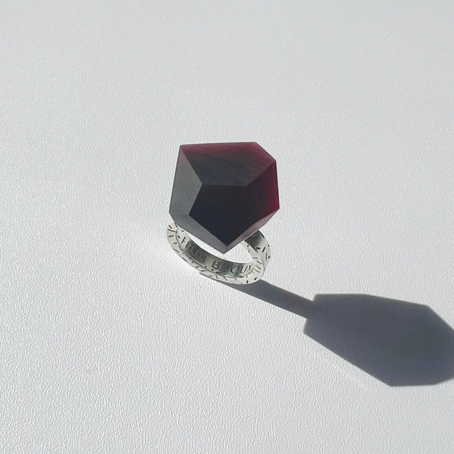 Wine red ring top