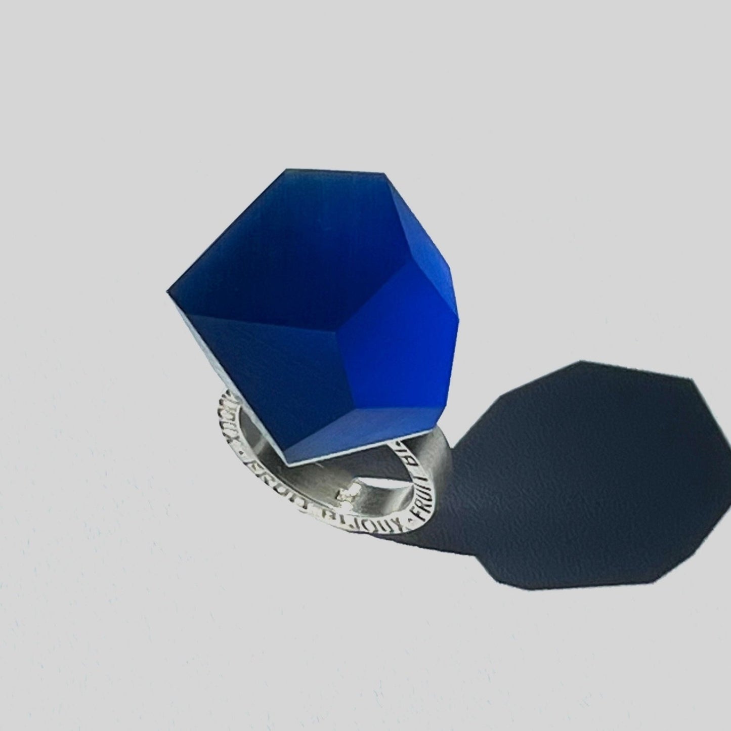 Cobalt blue ring top