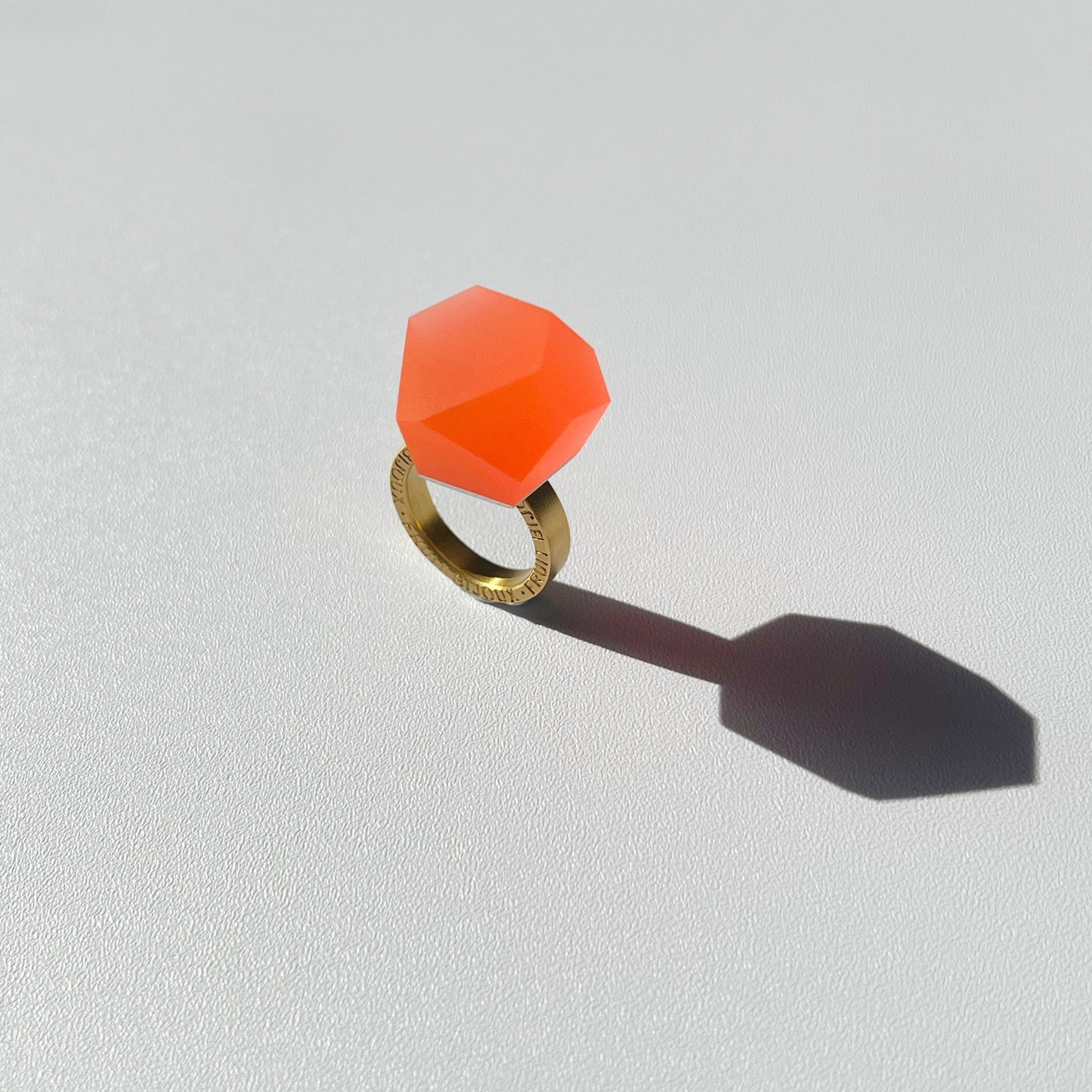 Orange ring top