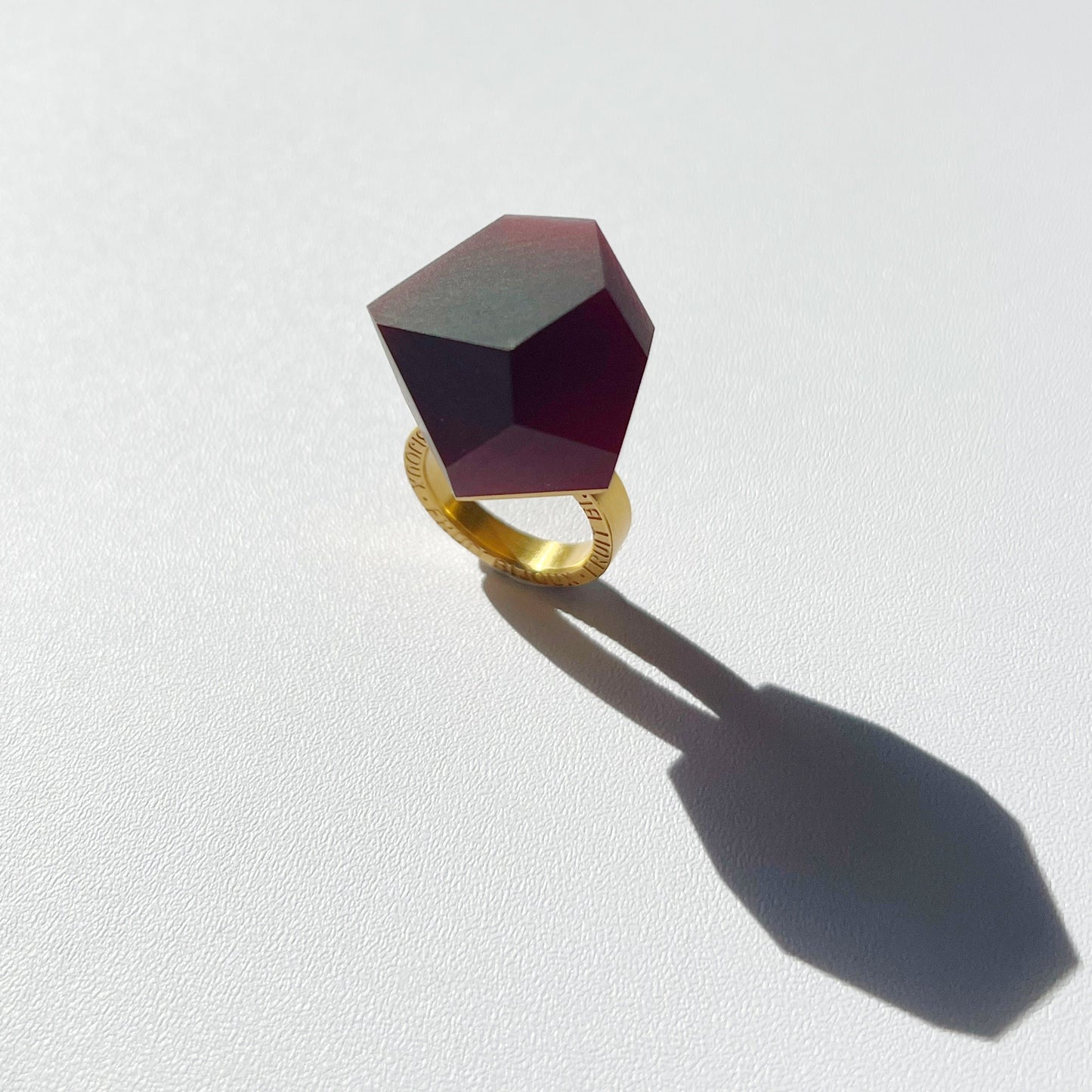 Wine red ring top