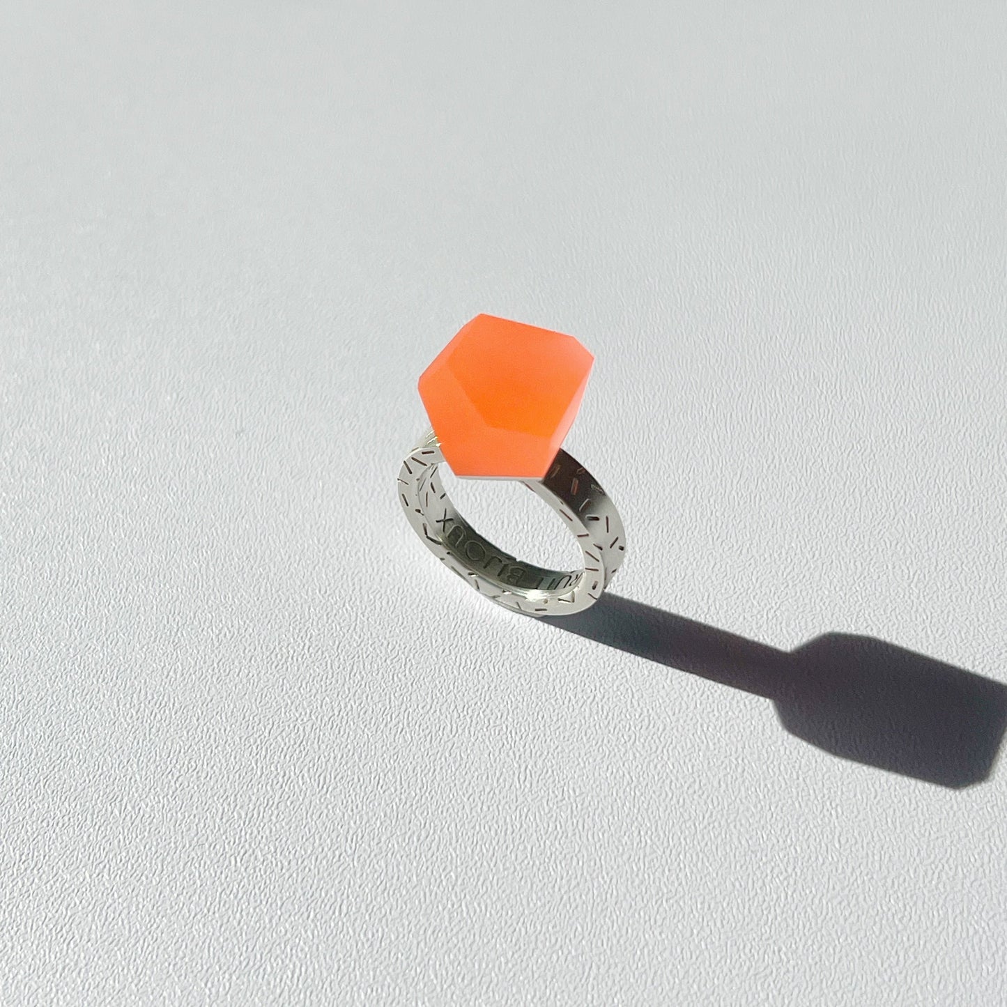 Orange ring top