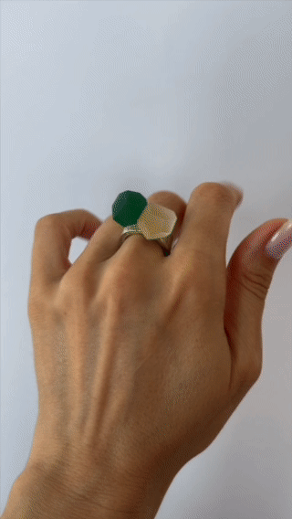 Clear gold ring top