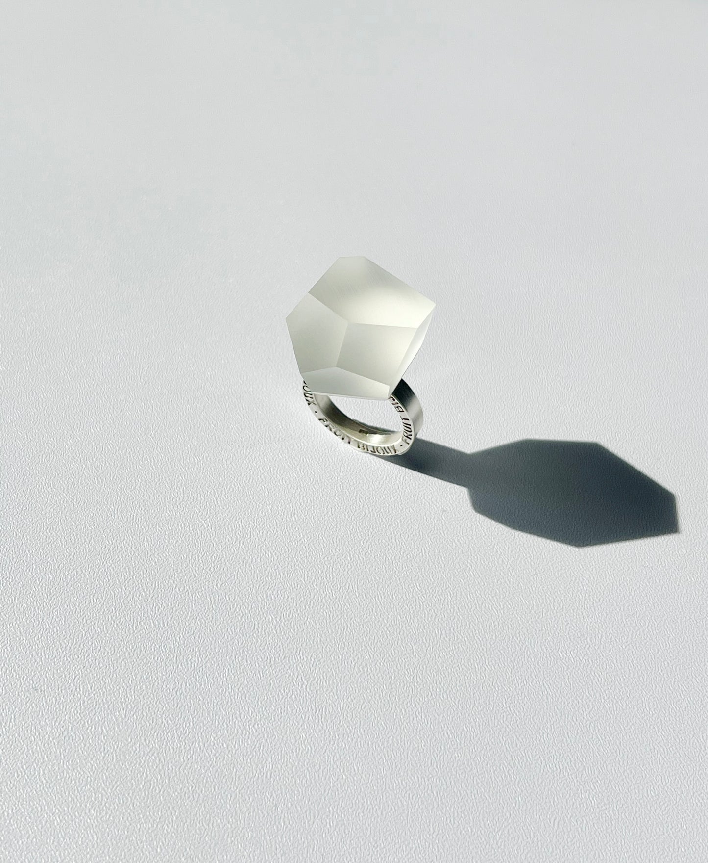 Crystal clear ring top